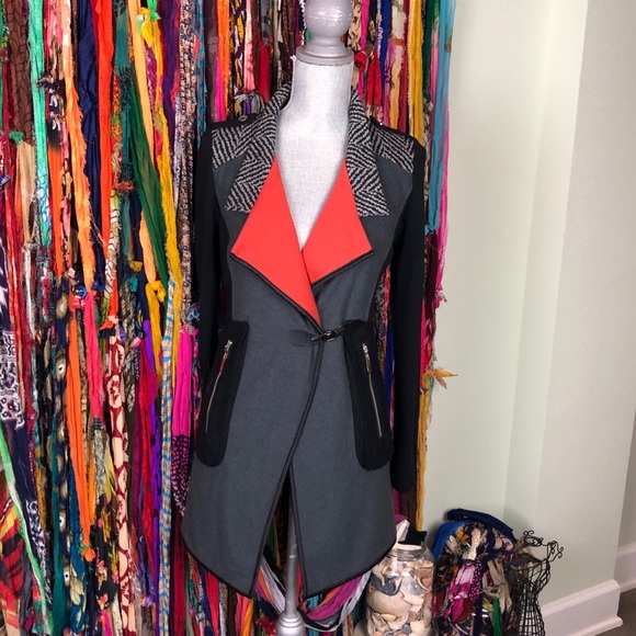 Gorgeous Tesoro Moda Softshell Jacket | Sz S - Picture 2 of 8